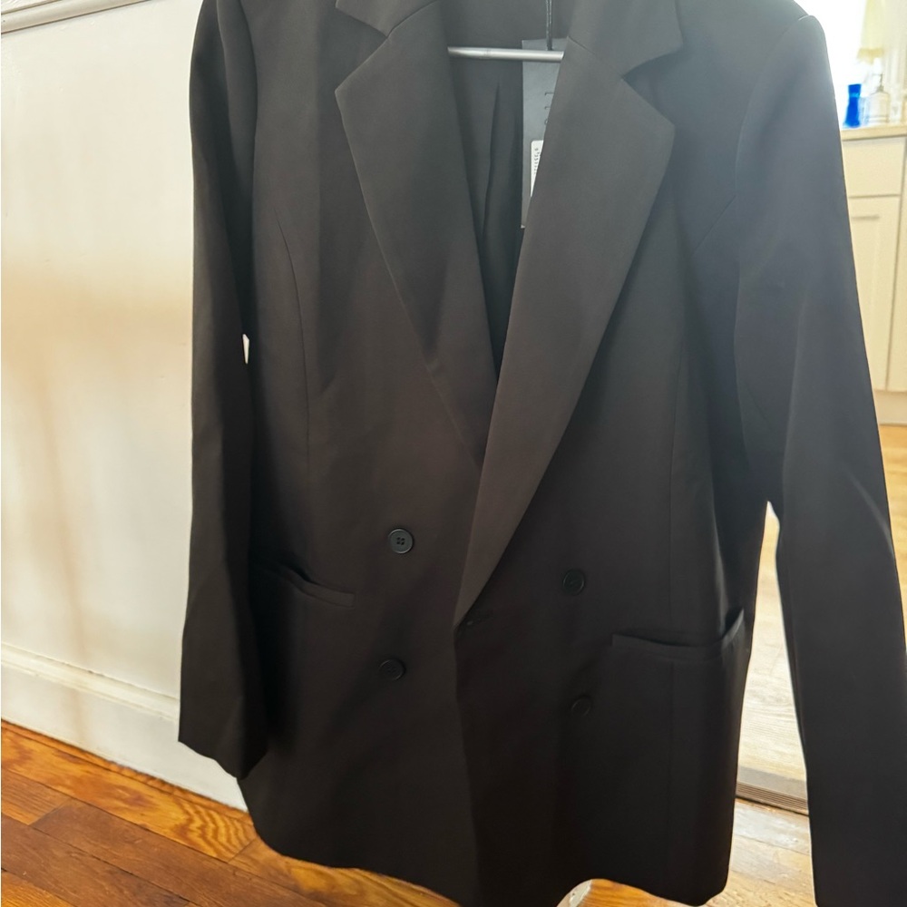Lioness Black Sport Coat Timeless Design